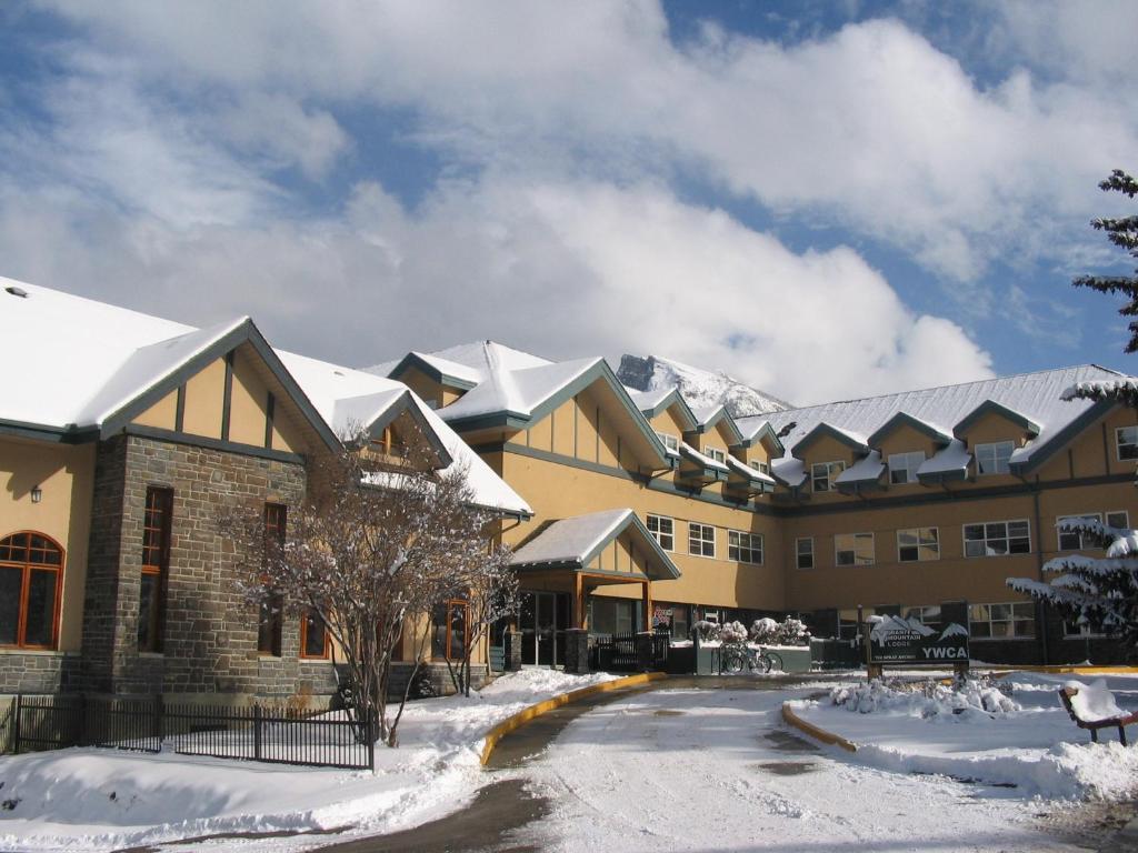 Ywca Banff Hotel Exteriér fotografie
